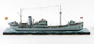 The same cod boat as a gunboat, the Gipuzkoa.