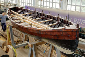 Beothuk is a replica of the Red Bay whaling boat, built by the Albaola maritime heritage association at the Ontziola Traditional Vessel Research and Construction Centre in Pasaia. This vessel, made to plans provided by Parks Canada, was put to the test in an experimental archaeological voyage off the coast of Newfoundland in 2006; she travelled over 2,000 kilometres, from Quebec down the St Lawrence estuary to Red Bay and proved herself to be an excellent sailor. In the seventeenth century, the French explorer Champlain used these vessels extensively to explore the rivers of Canada. They are also known to have been used habitually by some of the native American tribes of Newfoundland and New England.  Jos Lopez 