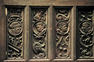 Detail of the doors of the Eizagirre Tower (Bergara), XVI century