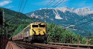 34. A freight train in the heart of Aitzgorri.