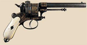 107. Damascene revolver inlaid with gold, Eibar.