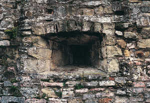 75. Caonera abierta en la muralla occidental de Donostia-San Sebastin.© Juan Antonio Sez