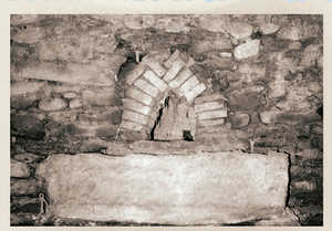 80. Door of the calcining chamber, in Gregorio Aramendi's 'padilla' kiln, Zegama.© Enrike Ibabe