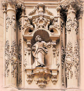 110. Alegia:<br /> the sectioned plaques with their multiplying effect strengthen the chiaroscuro and relief on this Baroque facade. © Jonathan Bernal