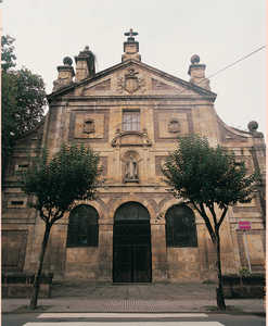 85. Convento de Carmelitas de Lazkao. Prototipo de fachada en rectngulo, combinando la policroma.© Jonathan Bernal